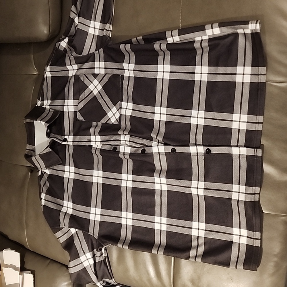 Shirts (Men)(multiple) - Picture 7 of 9